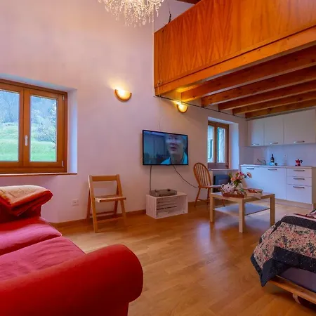 Casa Gialla - Happy
