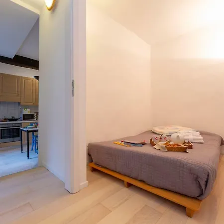 Casa Gialla - Happy *